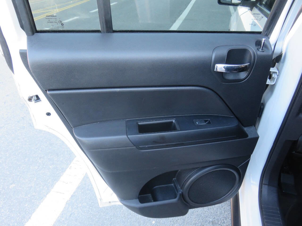 Used 2017 Jeep Patriot High Altitude image 28