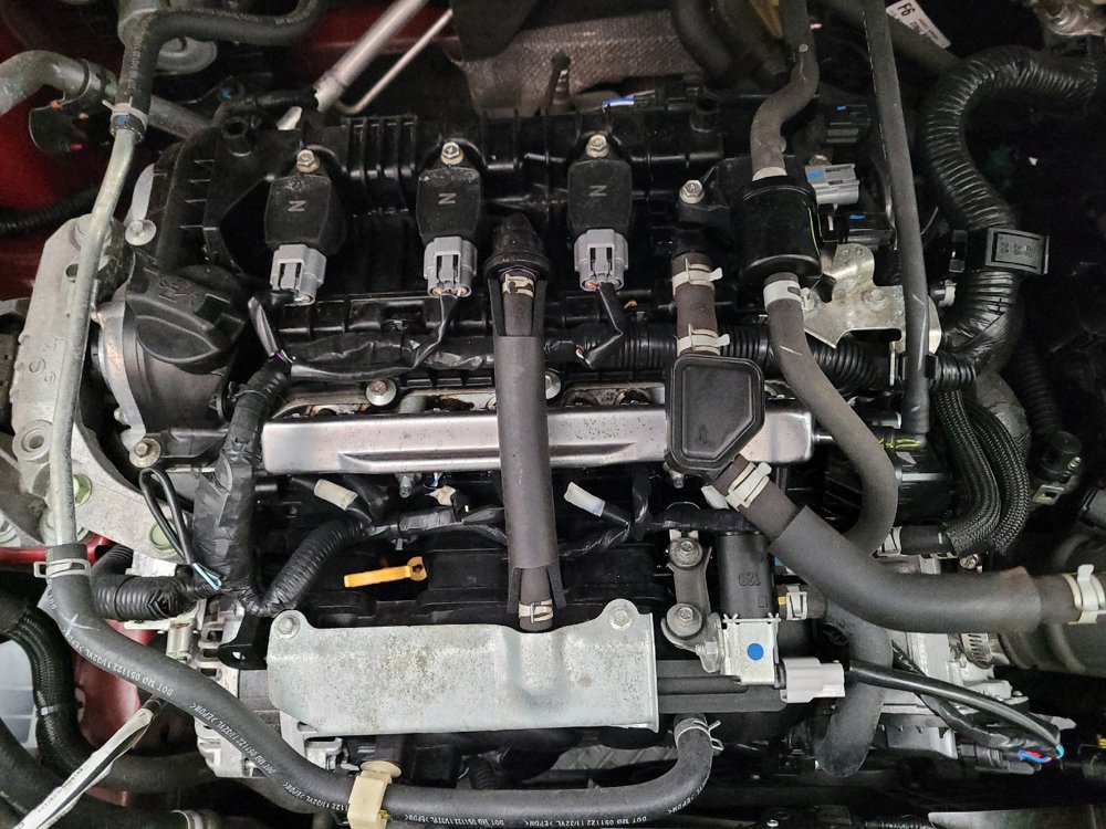 Used 2023 Nissan Kicks SR w/ Interior Electronics Package FWD image 30