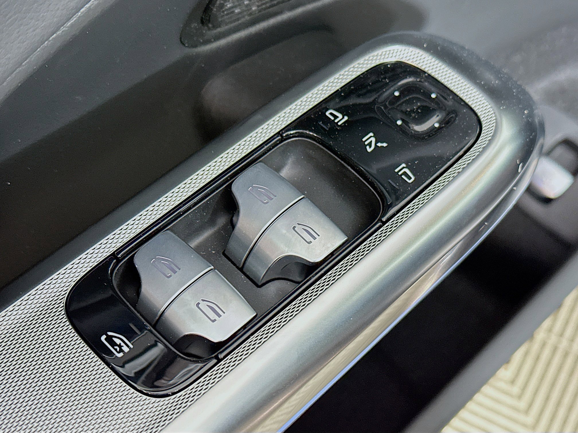 New 2025 Mercedes-Benz E 450 4MATIC Sedan image 18