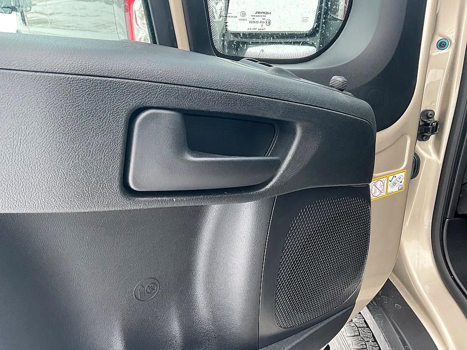 New 2026 RAM ProMaster 2500 w/ Premium Convenience Group image 13