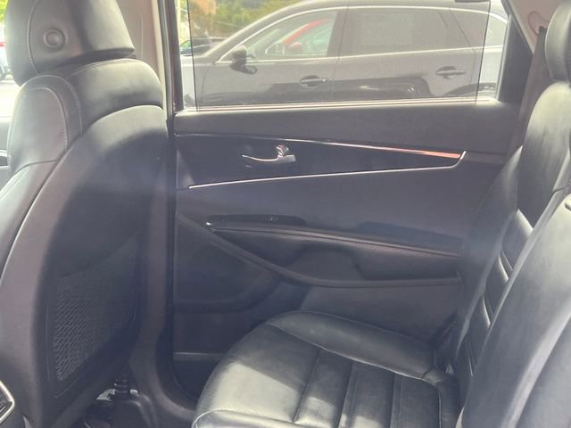 Used 2017 Kia Sorento EX image 25