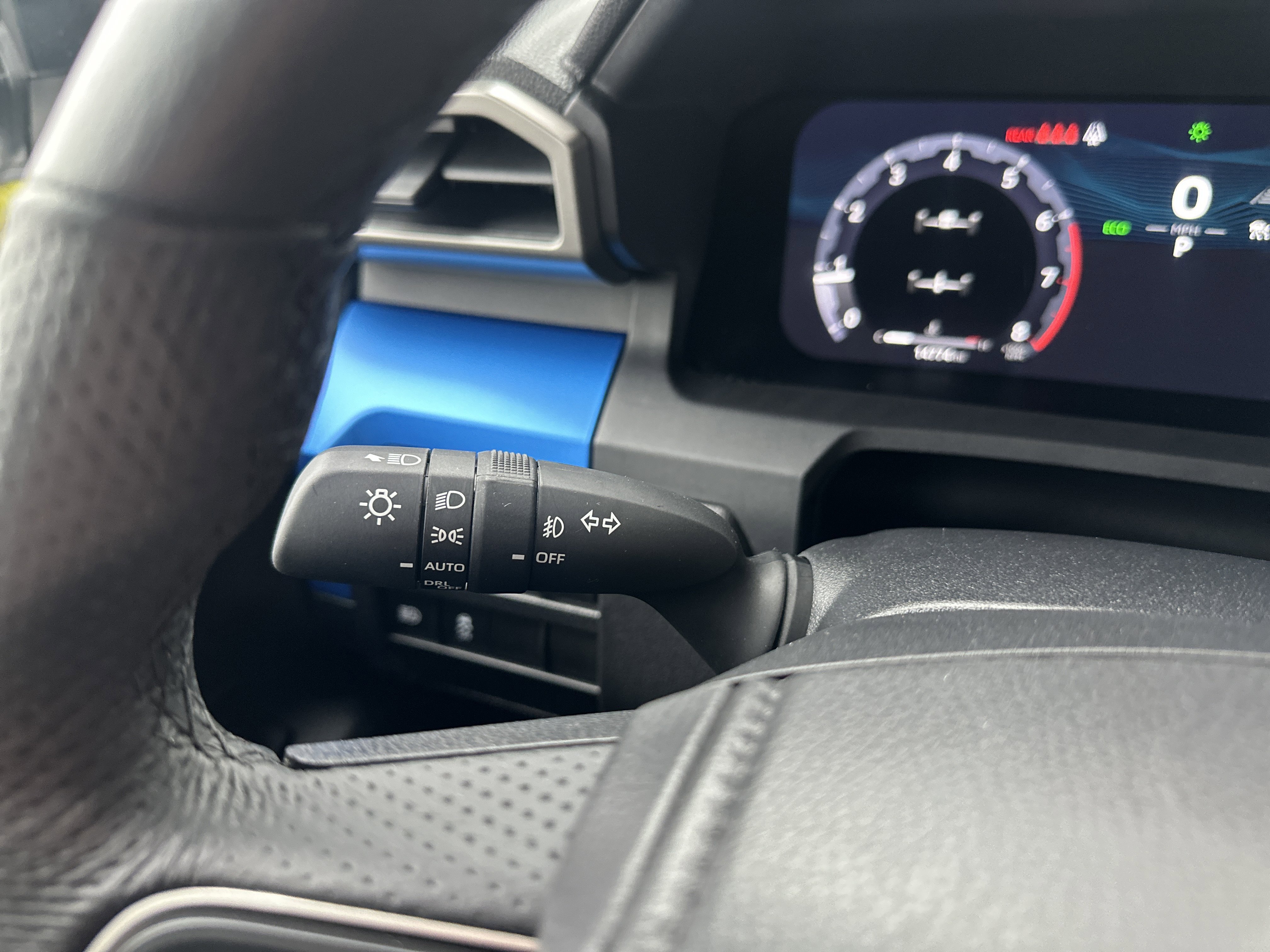 Certified 2025 Toyota Tacoma TRD Off-Road image 24