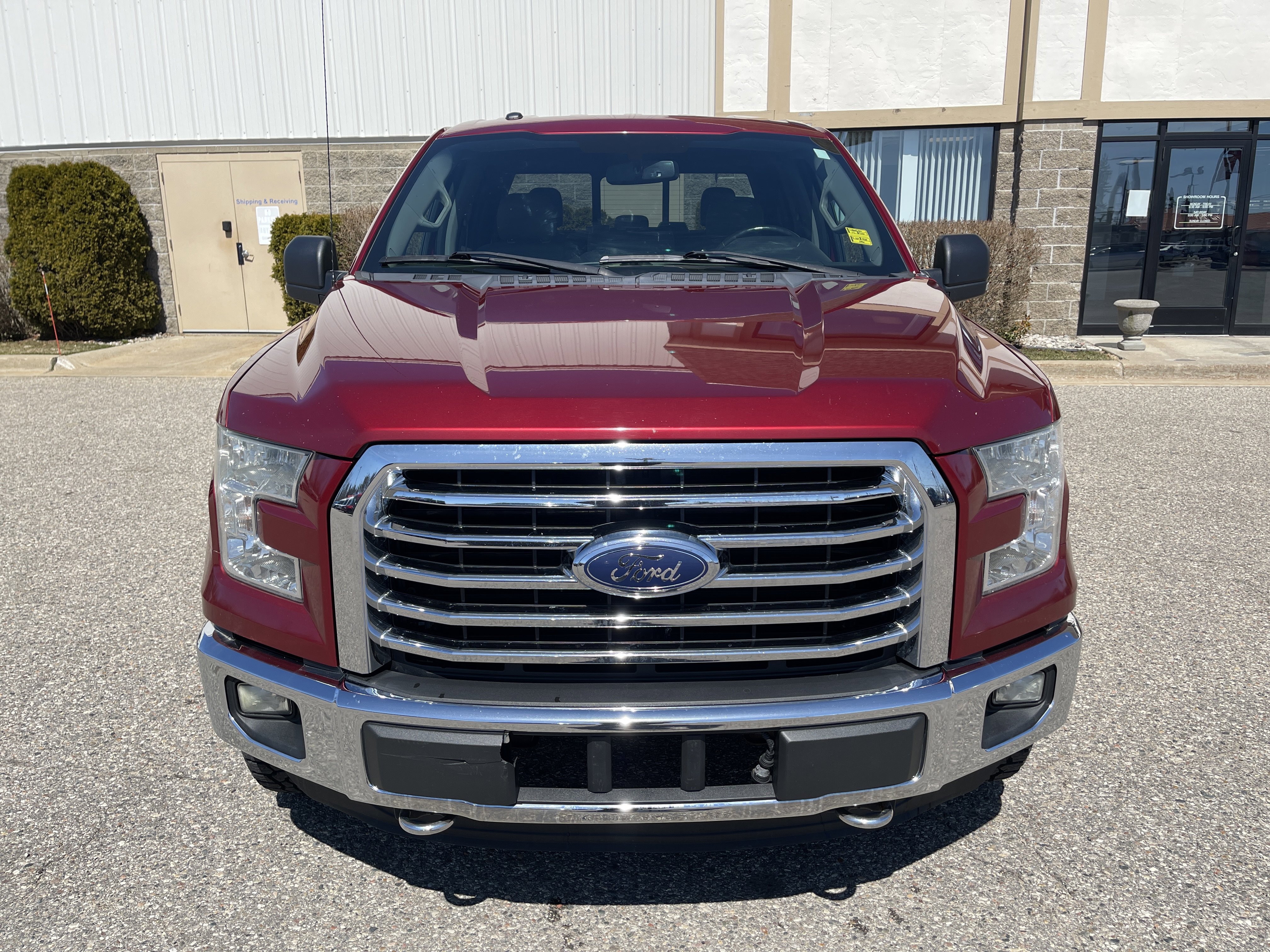 Used 2015 Ford F150 XLT w/ Equipment Group 302A Luxury image 8