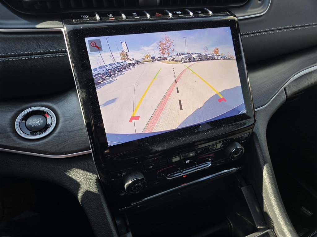 New 2025 Jeep Grand Cherokee Limited image 19