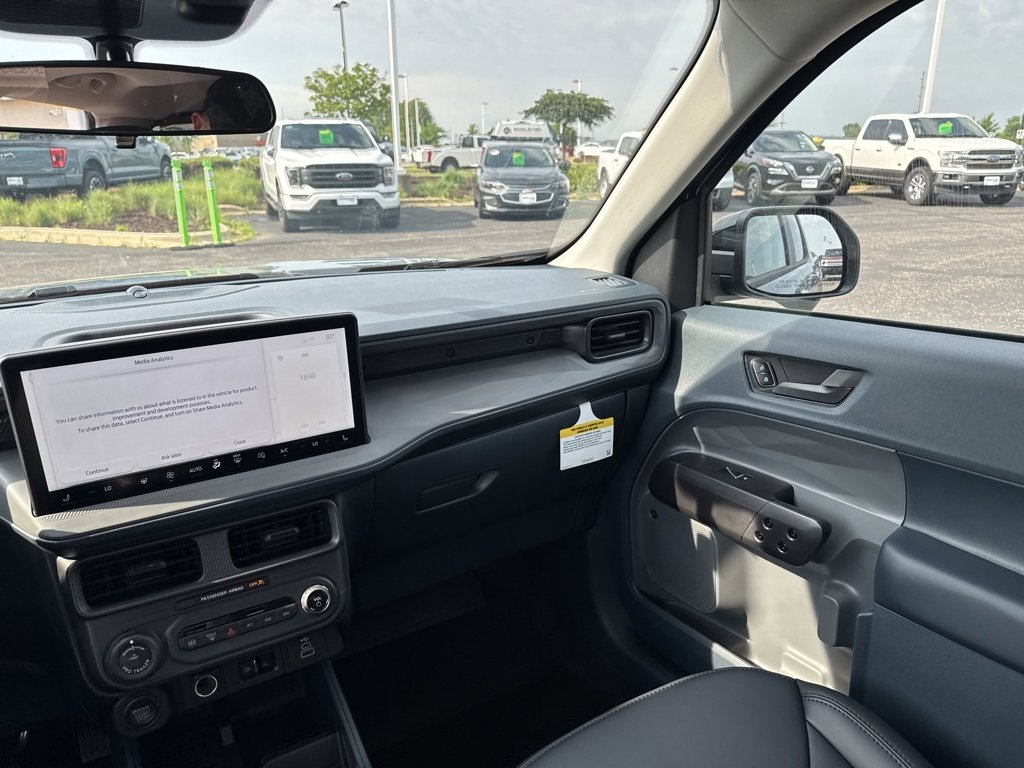 New 2025 Ford Maverick Lariat w/ Black Appearance Package image 21