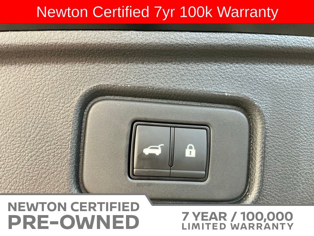 Used 2025 Nissan Pathfinder SL w/ Cargo Package FWD image 24