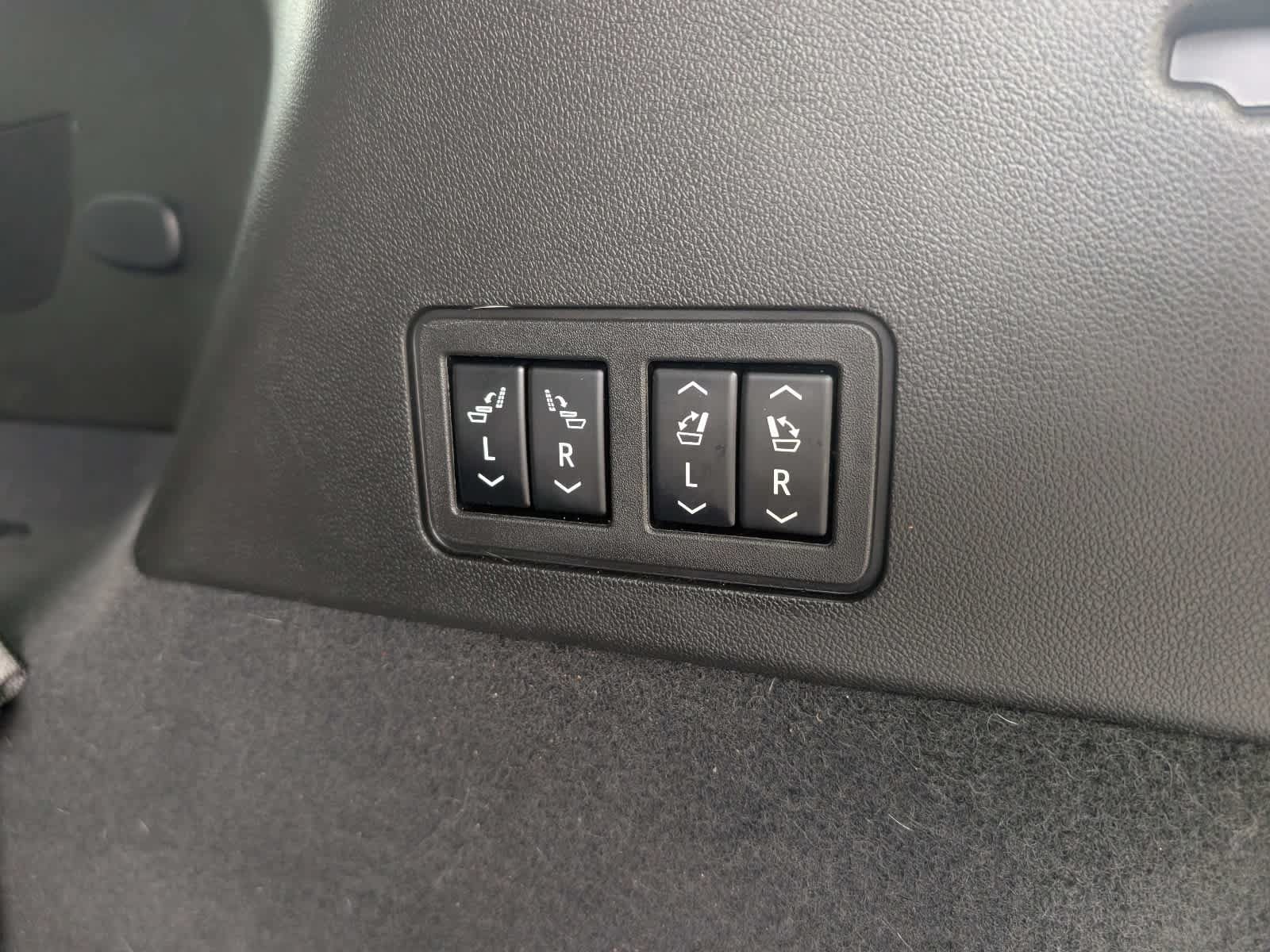 Used 2020 Cadillac XT6 Sport AWD/4WD image 12