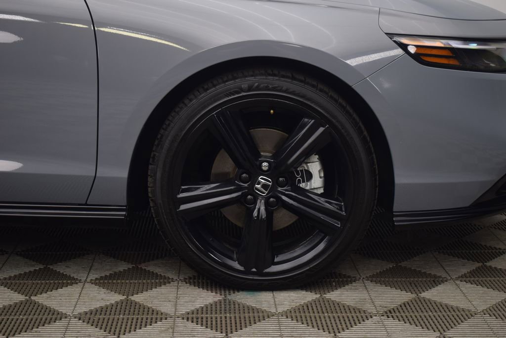 Used 2023 Honda Accord Sport image 32