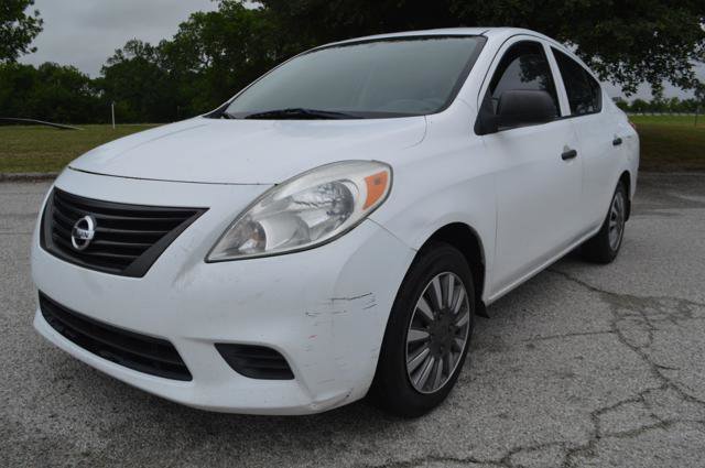 Used 2012 Nissan Versa S FWD image 1