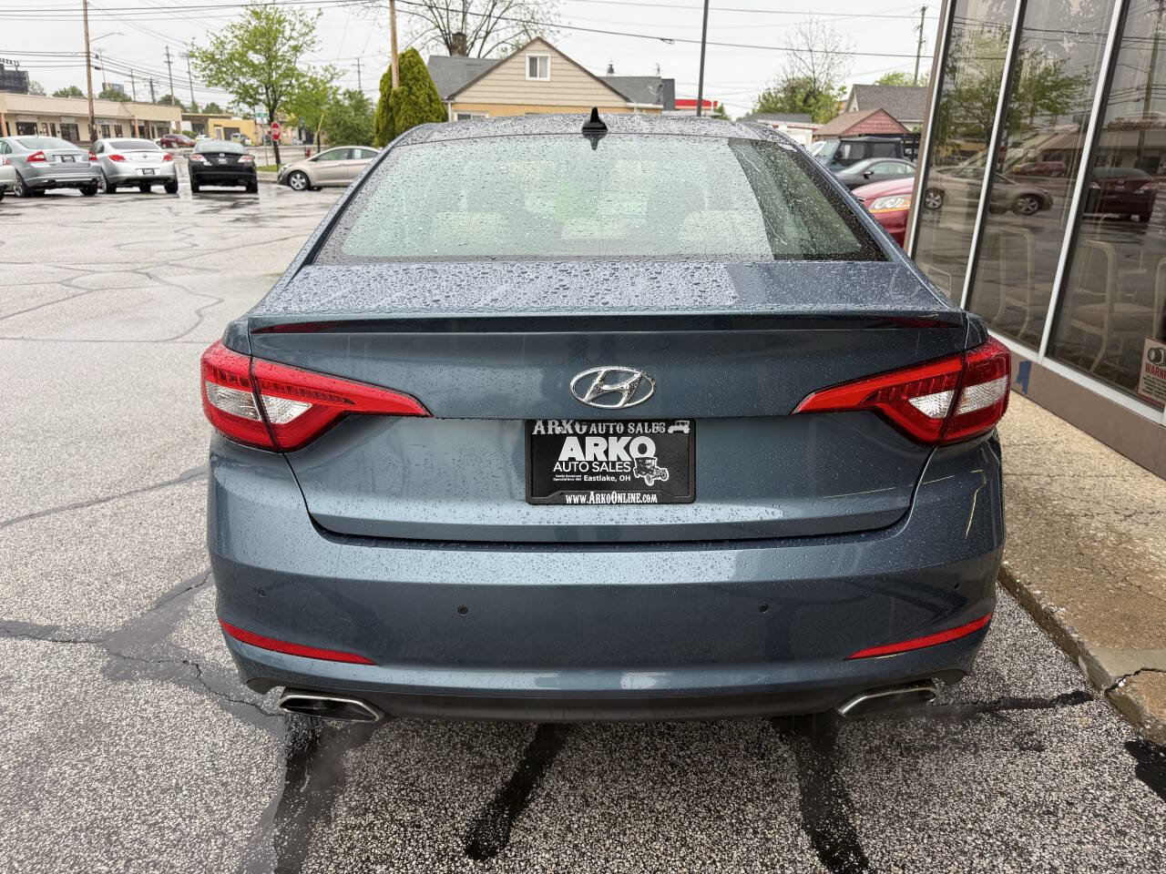 Used 2015 Hyundai Sonata Limited w/ Option Group 06 FWD image 8