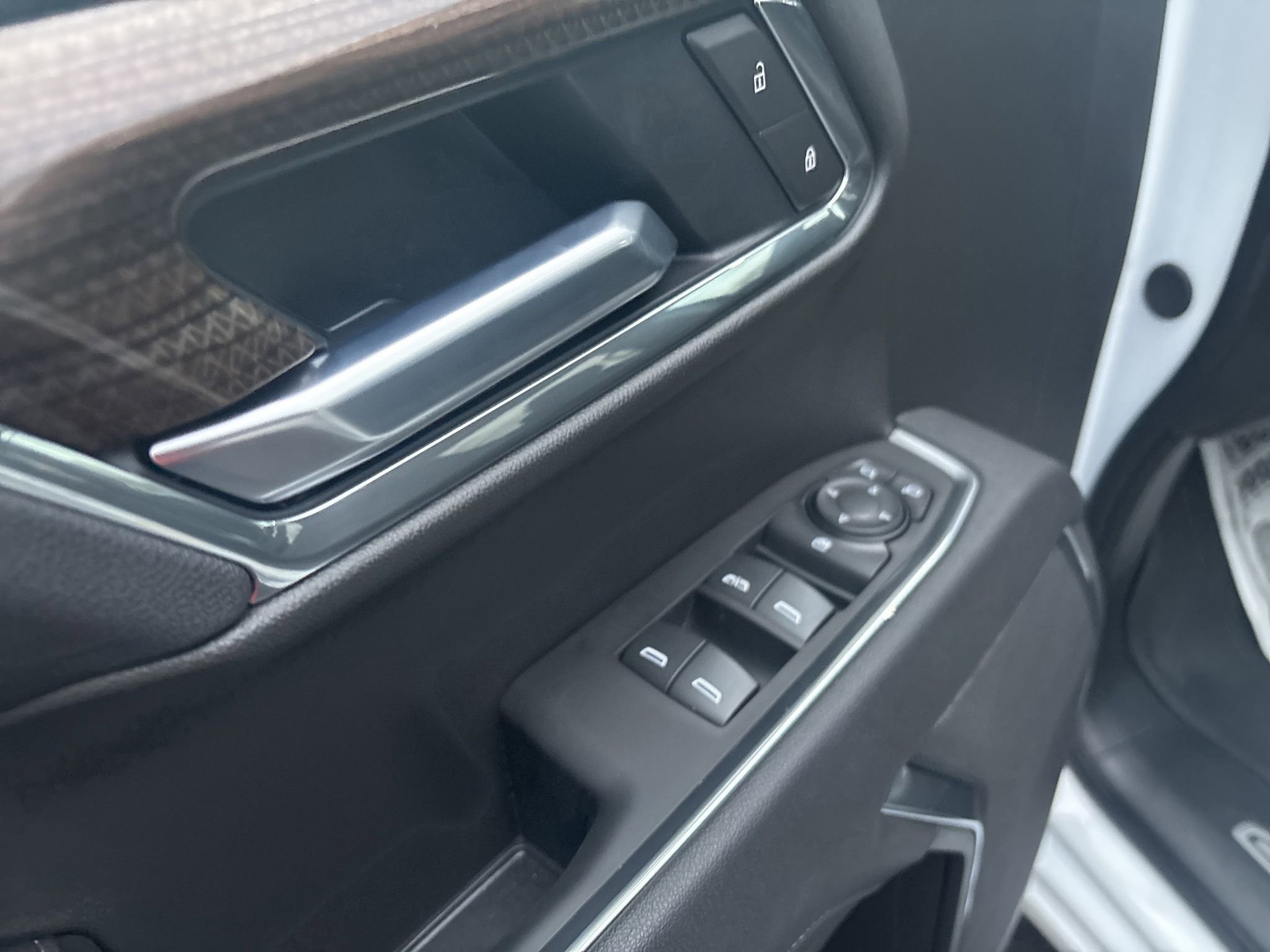 Used 2025 Chevrolet Silverado 1500 LT w/ Protection Package AWD/4WD image 25