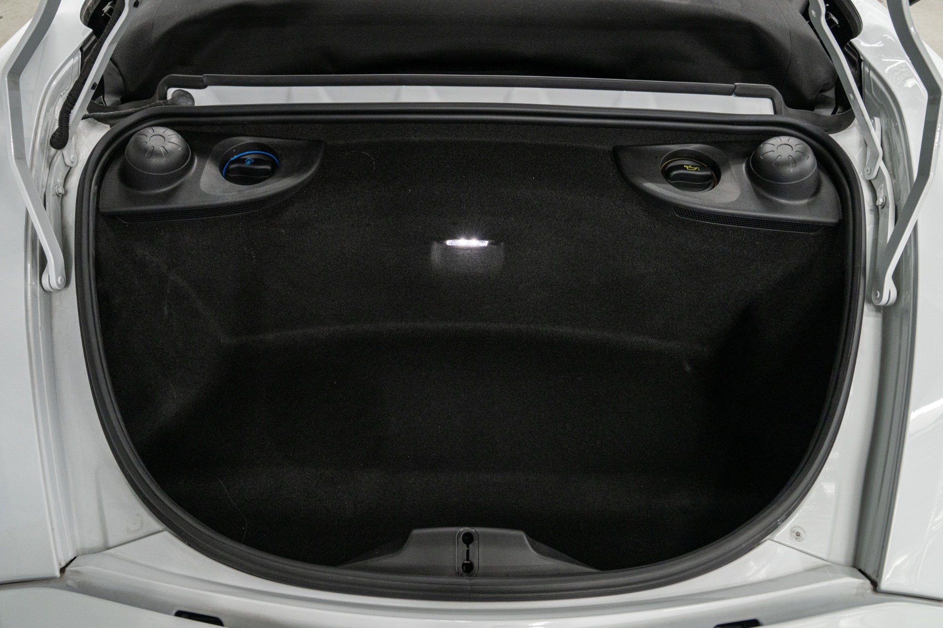 Used 2016 Porsche Boxster Spyder RWD image 12