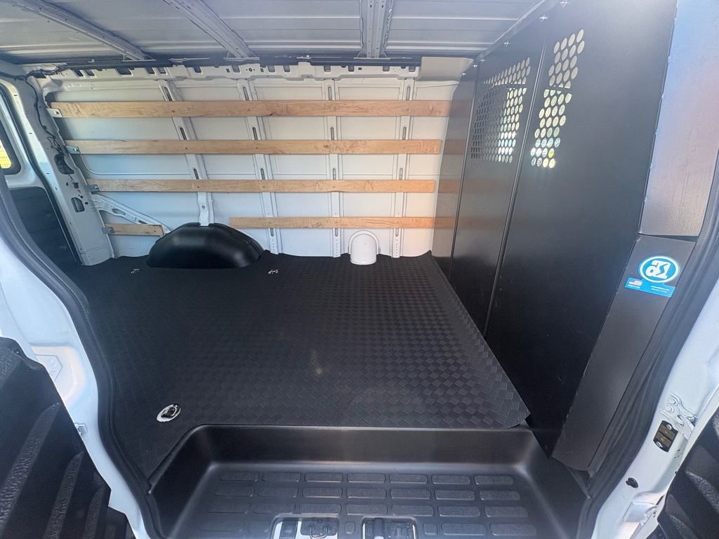 Used 2024 GMC Savana 2500 w/ Driver Convenience Package image 13