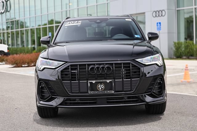 Used 2025 Audi Q3 2.0T Premium w/ Convenience Package AWD/4WD image 13