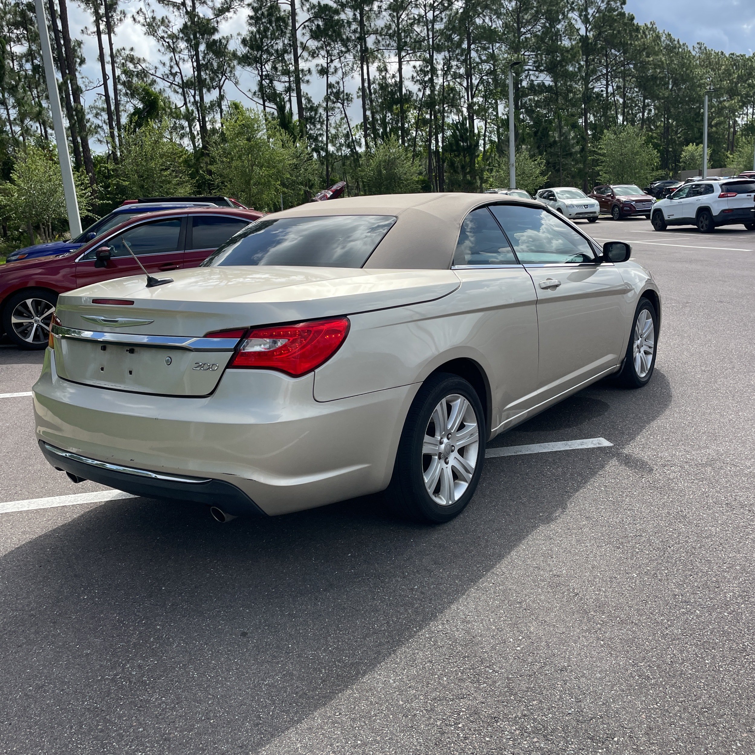 Used 2013 Chrysler 200 Touring w/ Cold Weather Group FWD image 5