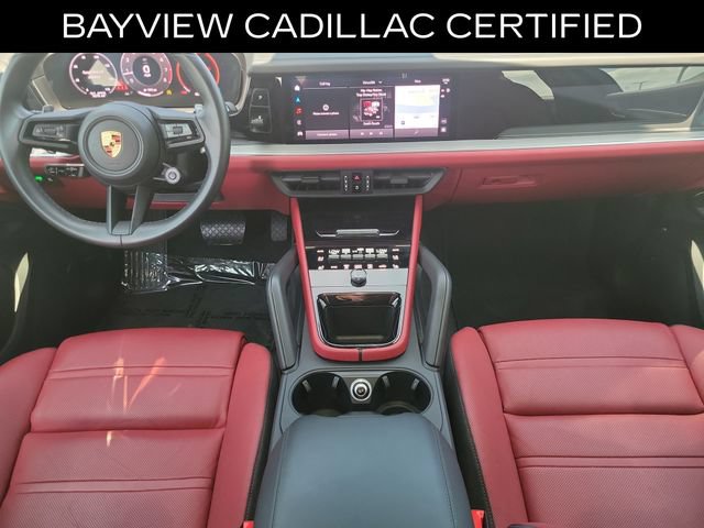 Used 2024 Porsche Cayenne Coupe AWD/4WD image 16