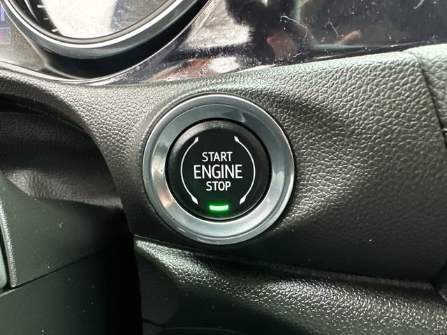 Used 2022 Buick Encore GX Essence w/ Experience Buick Package image 34