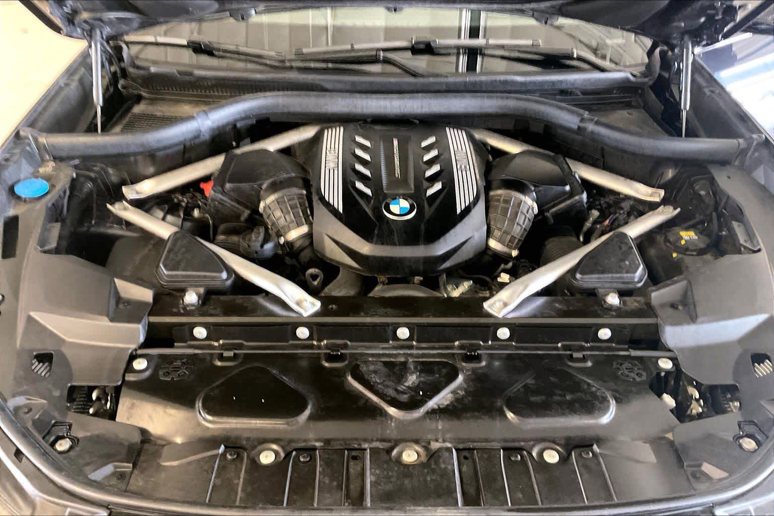 Used 2021 BMW X6 M50i w/ Premium Package AWD/4WD image 27