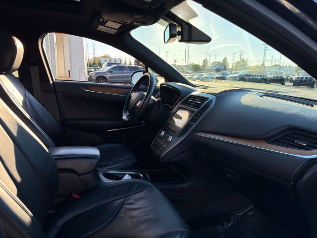 Used 2017 Lincoln MKC Reserve w/ Lincoln MKC Climate Package AWD/4WD image 29
