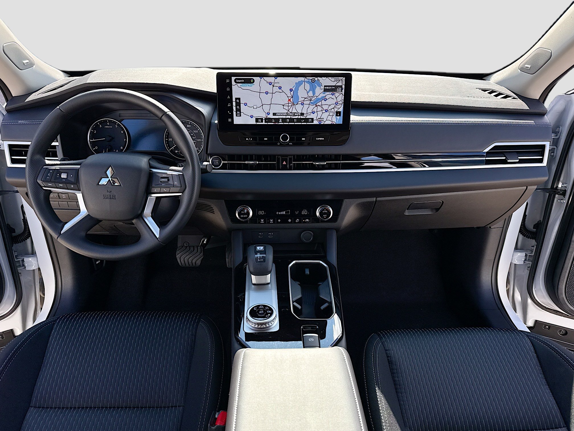 New 2026 Mitsubishi Outlander ES FWD image 3