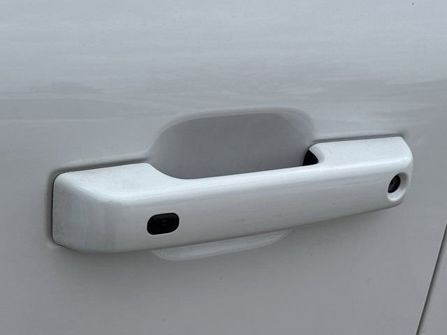 Used 2025 Ford F450 Platinum w/ FX4 Off-Road Package image 16