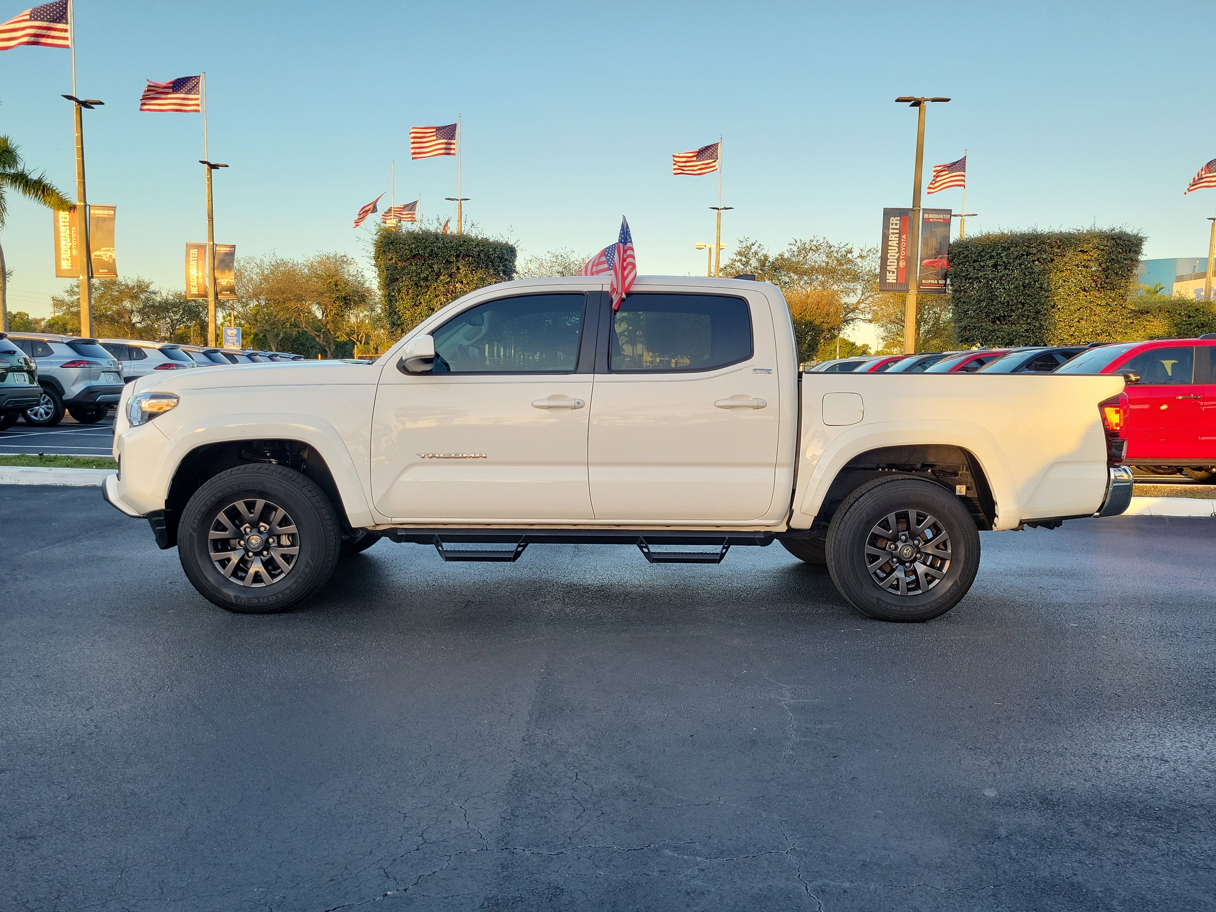Used 2023 Toyota Tacoma SR5 image 7