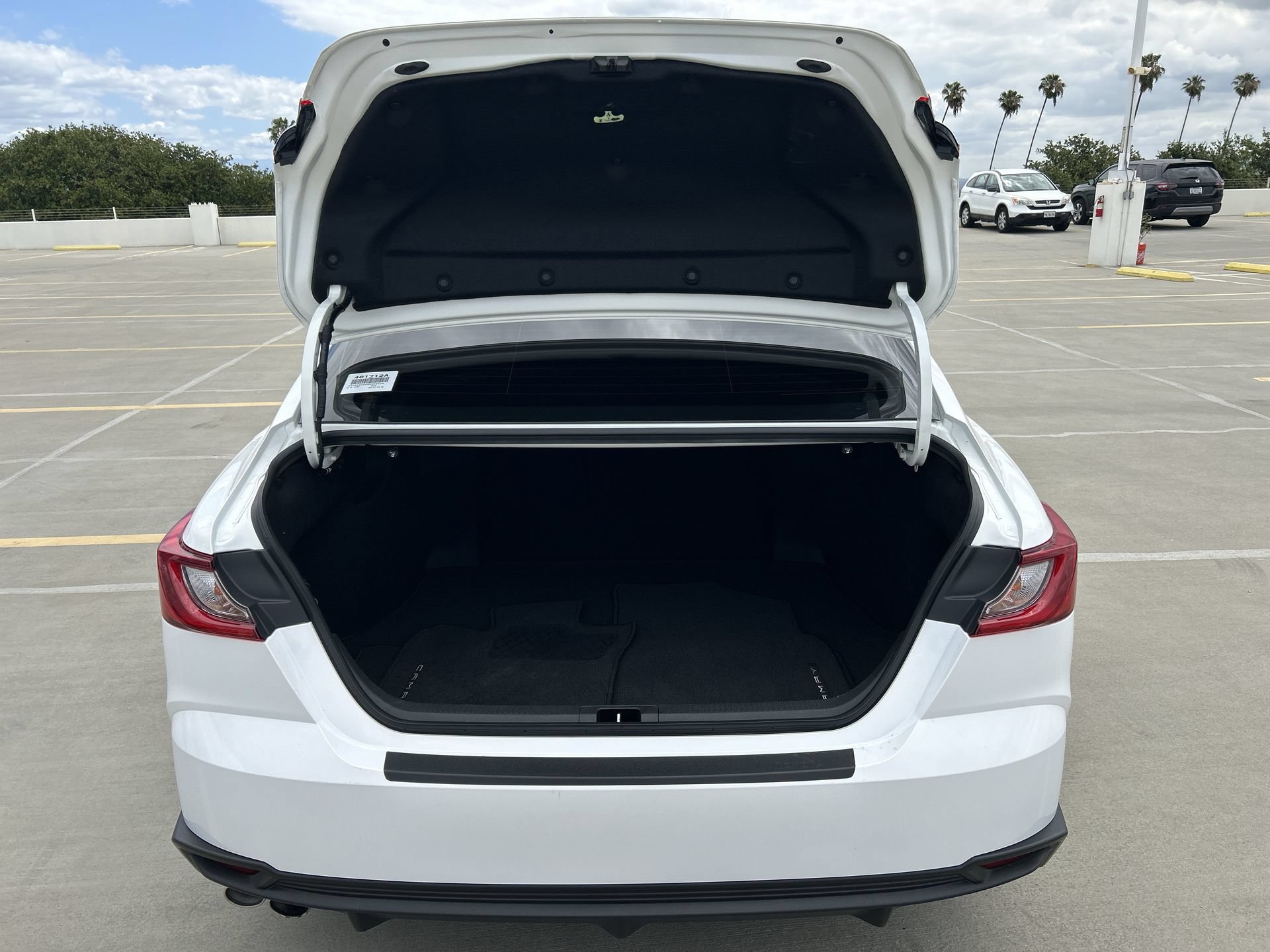 Used 2025 Toyota Camry SE w/ Multimedia Upgrade Package FWD image 20