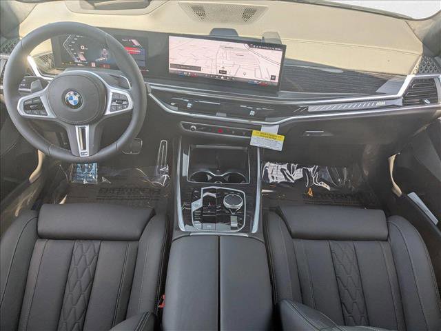 New 2026 BMW X7 M60i w/ Climate Comfort Package image 15