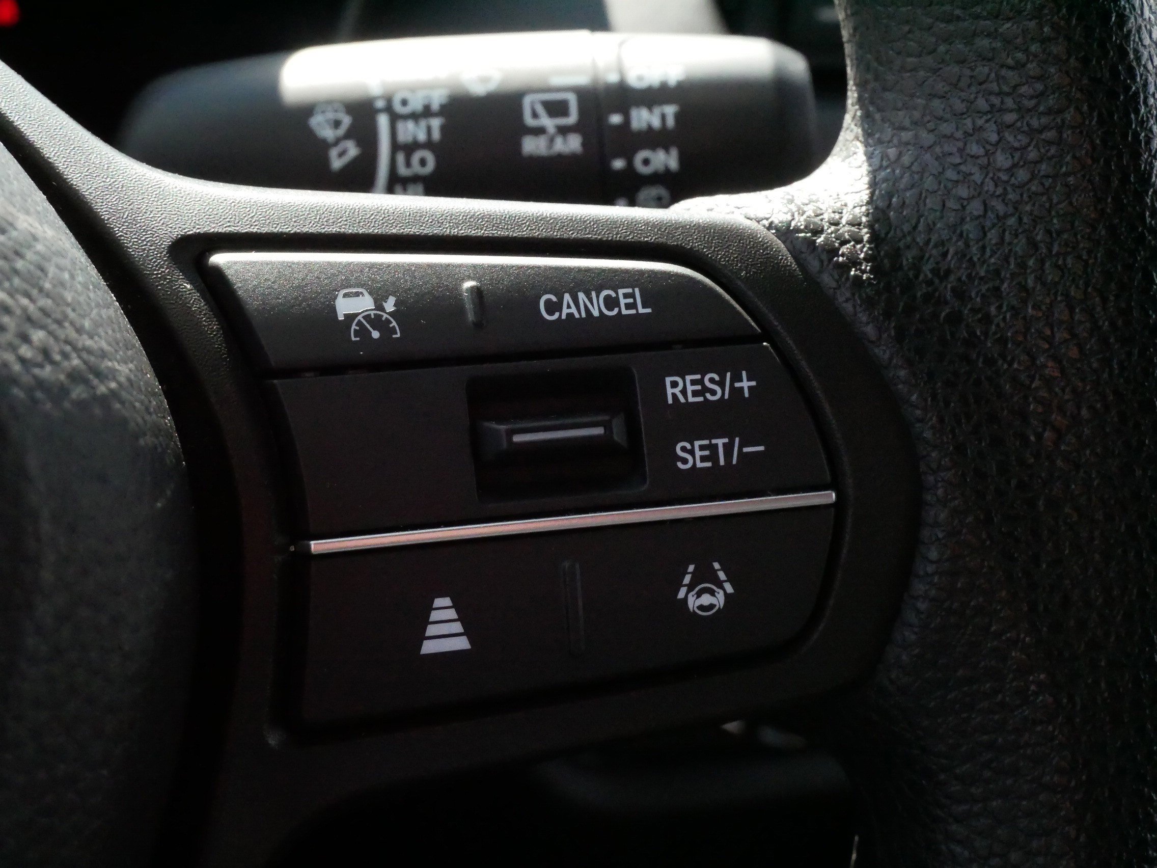 Used 2023 Honda HR-V LX image 26