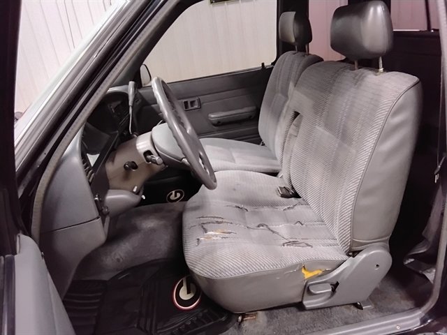 Used 1993 Toyota Pickup Deluxe image 9