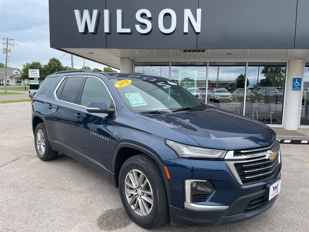 Used 2022 Chevrolet Traverse LT FWD image 1