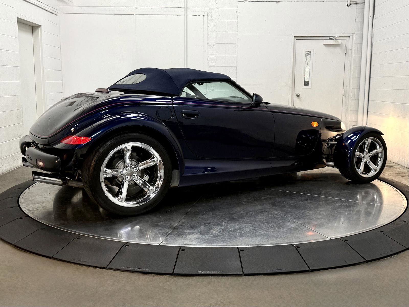 Used 2001 Chrysler Prowler RWD image 8
