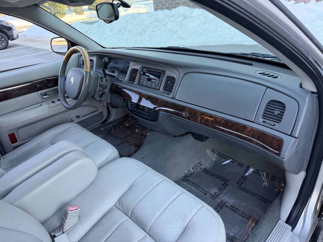 Used 2005 Mercury Grand Marquis LS image 25