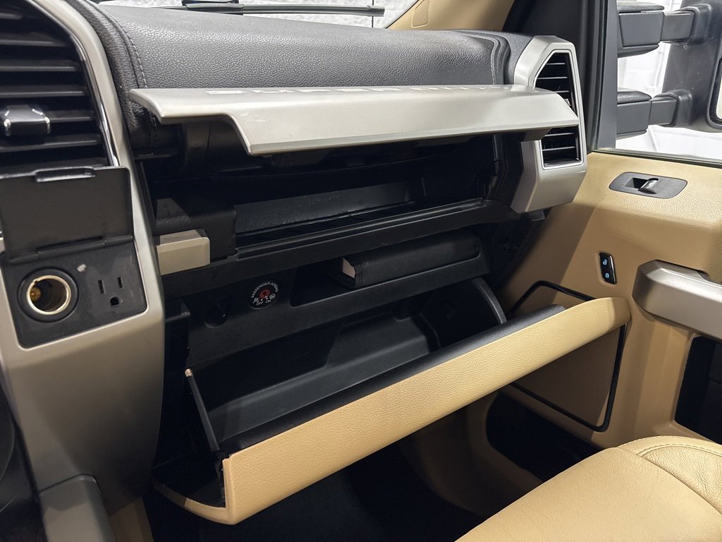 Used 2020 Ford F350 Lariat w/ Lariat Value Package image 19