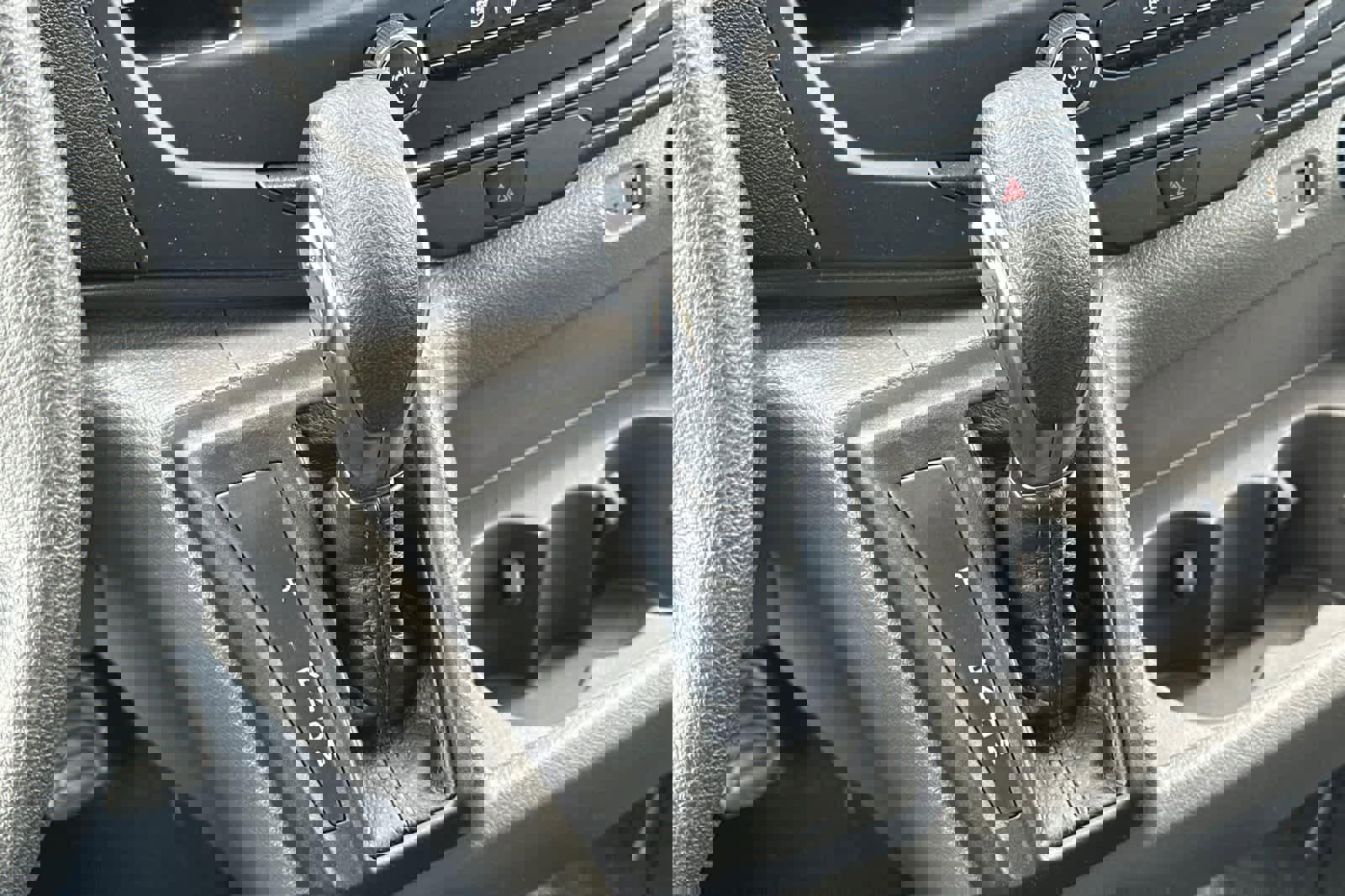 New 2026 Ford Transit 250 148 Medium Roof w/ Load Area Protection Package image 21