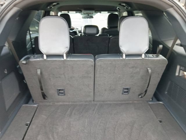 Used 2025 Ford Explorer ST-Line w/ ST-Line Street Pack AWD/4WD image 11