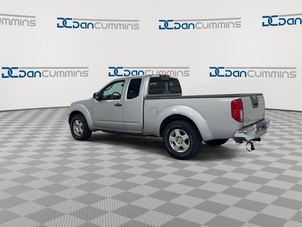 Used 2007 Nissan Frontier SE w/ SE Value Truck Pkg RWD image 6