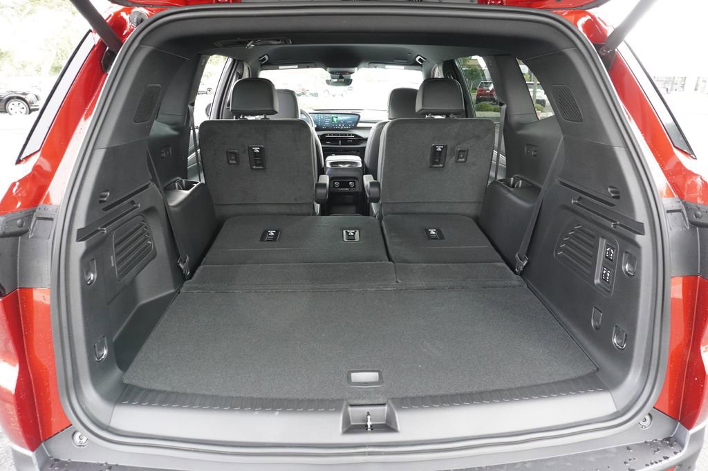 New 2026 Buick Enclave Preferred w/ Power Package FWD image 8
