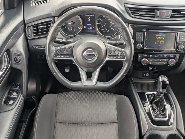 Used 2019 Nissan Rogue SV image 17