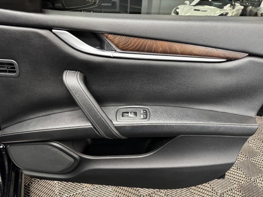 Used 2016 Maserati Ghibli S image 59