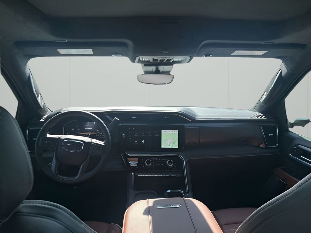 New 2026 GMC Sierra 2500 Denali Ultimate w/ LPO, Black Badging Package image 24