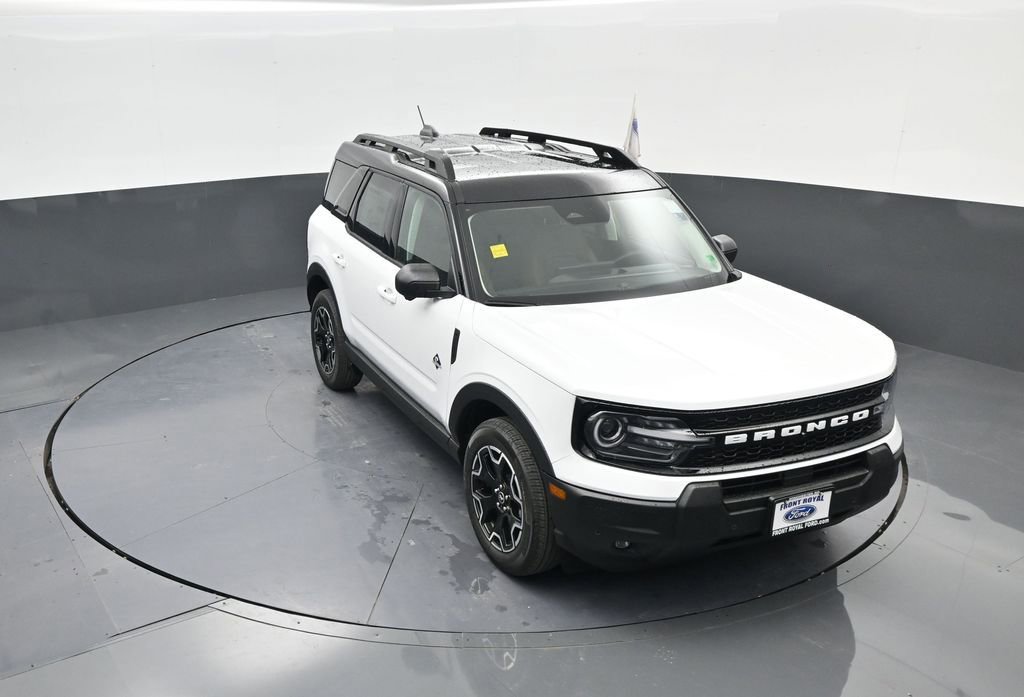 New 2025 Ford Bronco Sport Outer Banks w/ Outer Banks Tech Package+ image 41