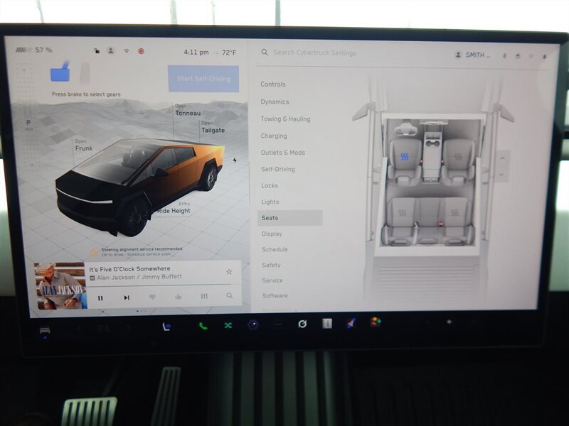 Used 2024 Tesla Cybertruck AWD Crew Cab image 38