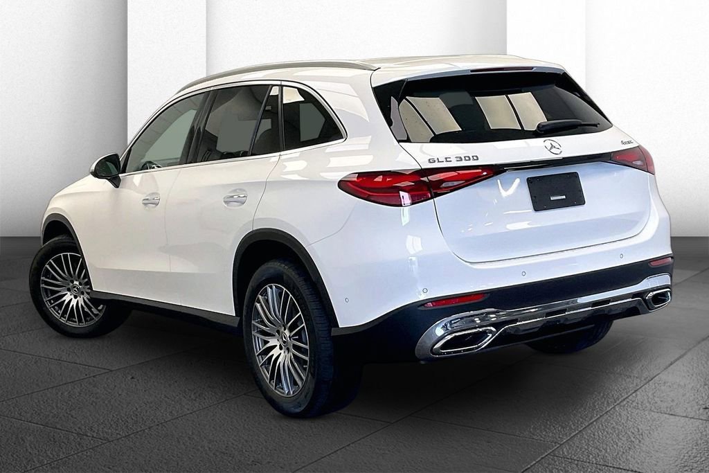 Used 2024 Mercedes-Benz GLC 300 4MATIC image 8