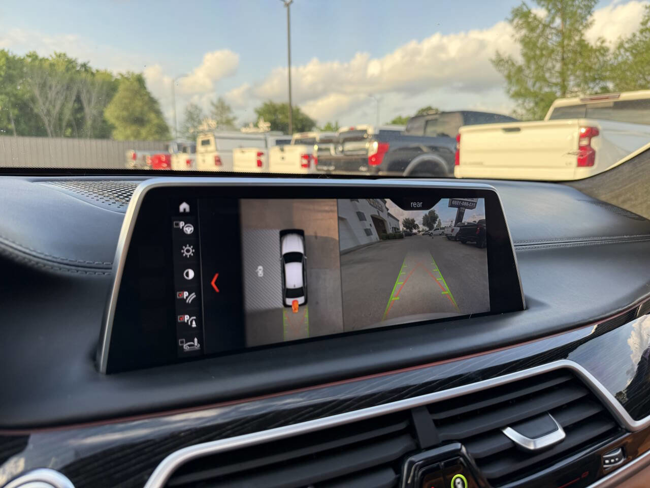 Used 2018 BMW M760i xDrive AWD/4WD image 30