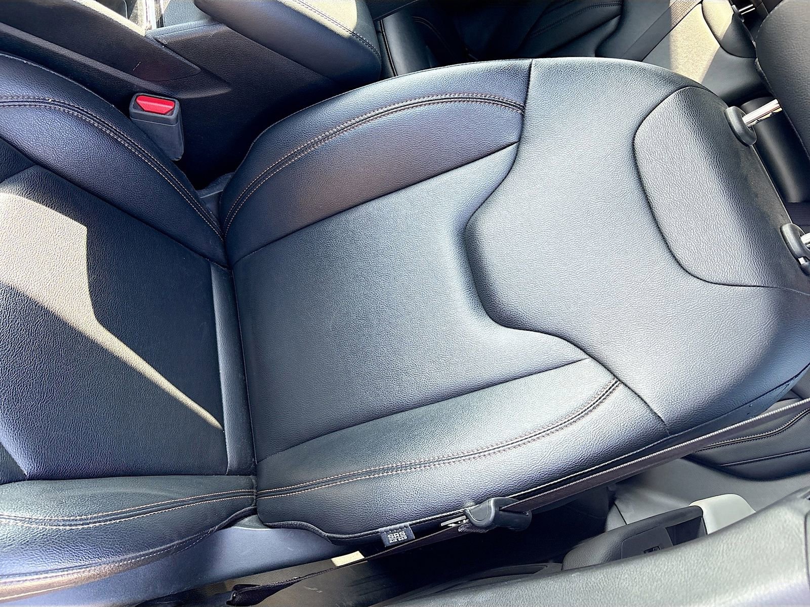 Used 2024 Jeep Compass Limited image 19