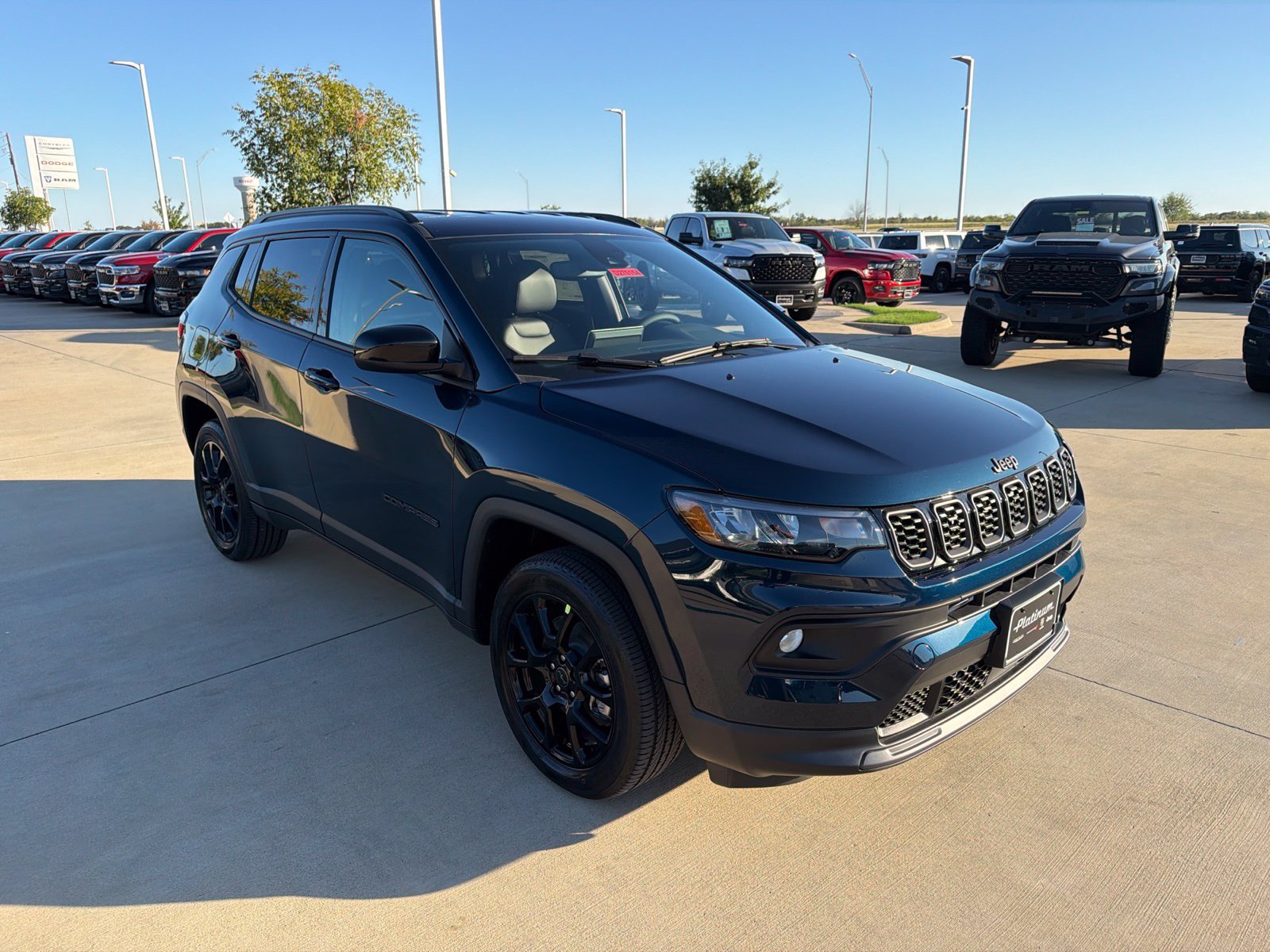 New 2027 Jeep Compass Latitude AWD/4WD image 7