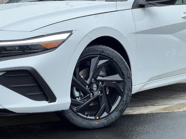 New 2026 Hyundai Elantra Sport FWD image 2