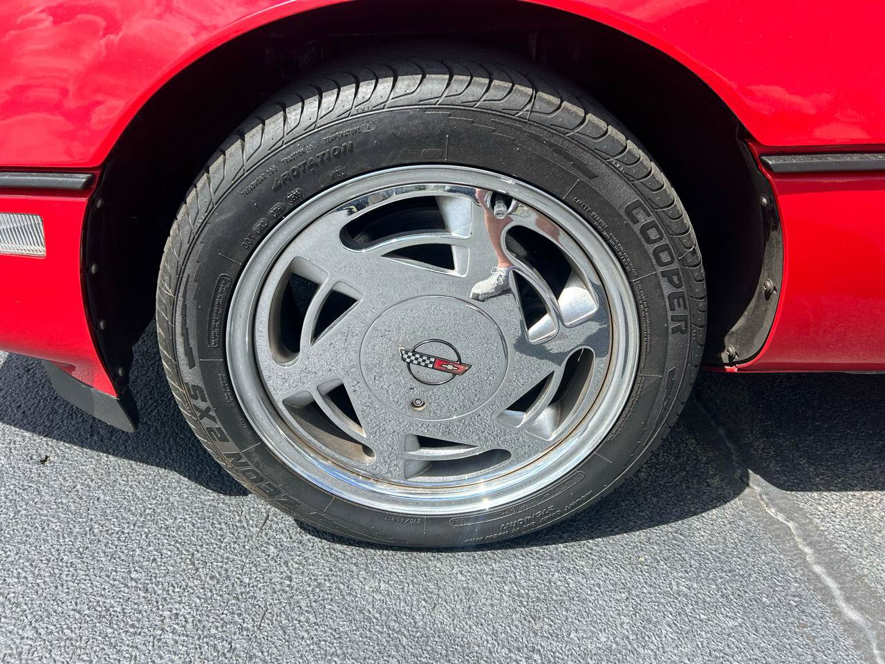 Used 1989 Chevrolet Corvette Coupe RWD image 9