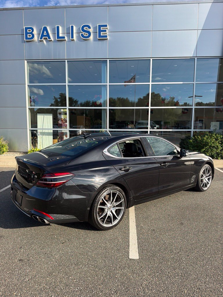 Used 2023 Genesis G70 2.0T AWD/4WD image 3